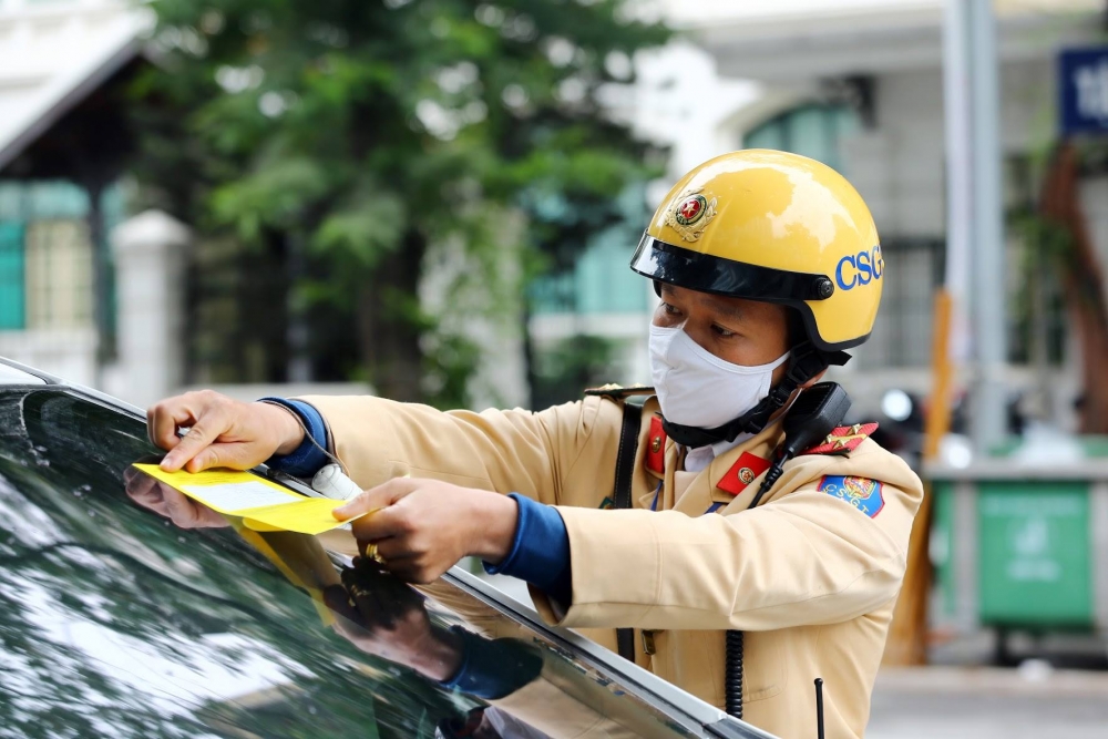 Nop phat nguoi o dau